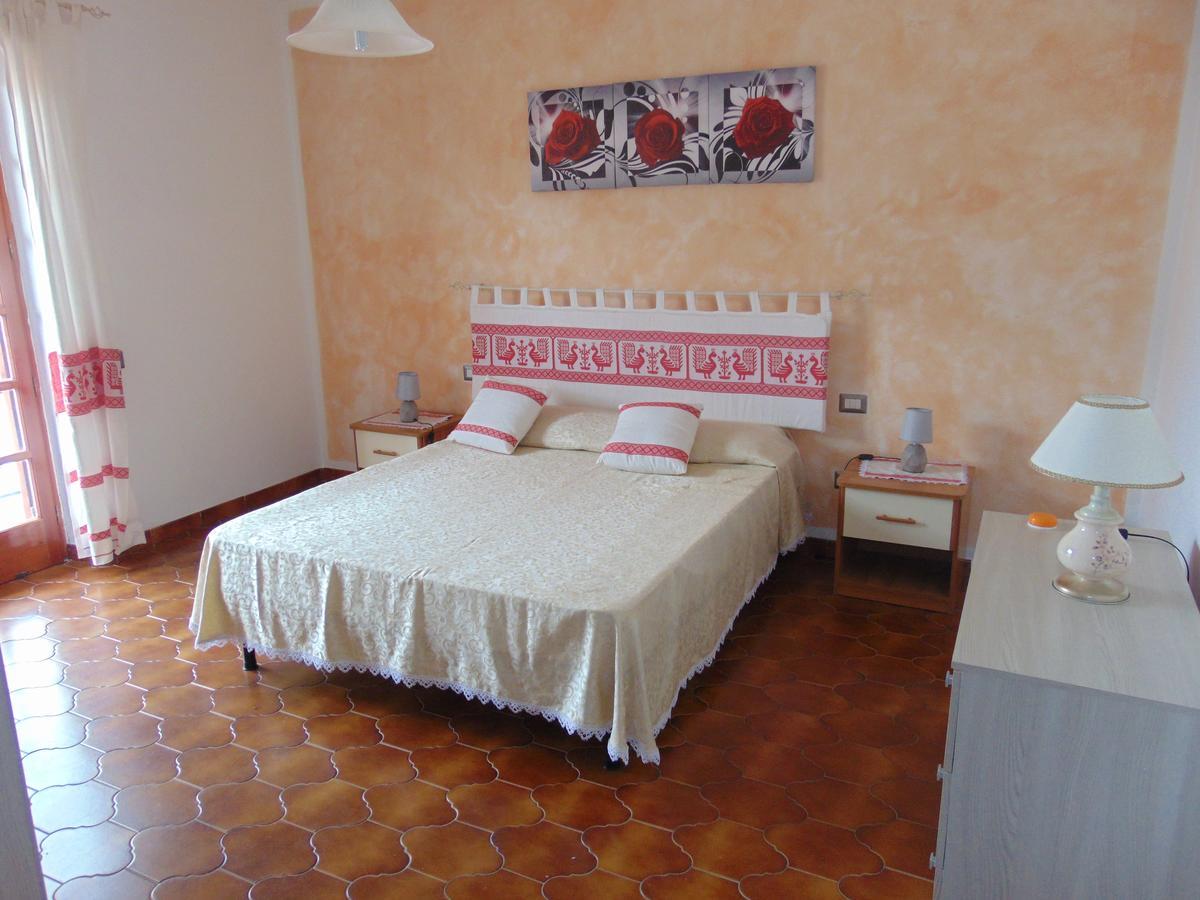 Appartamenti Budoni Exterior foto